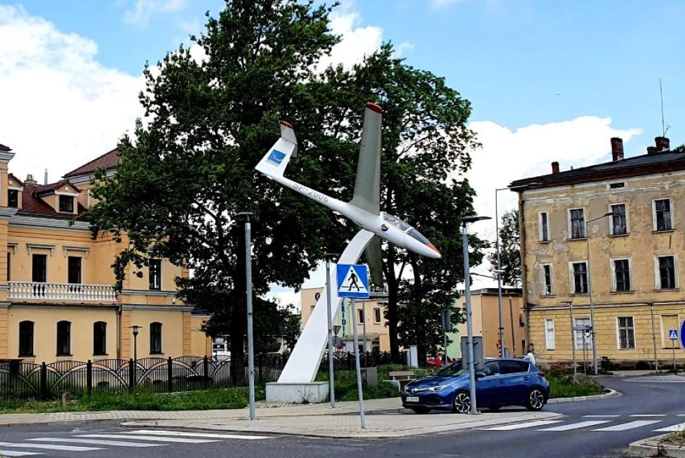 Pomnik szybowca w Lesznie, fot. leszno.naszemiasto
