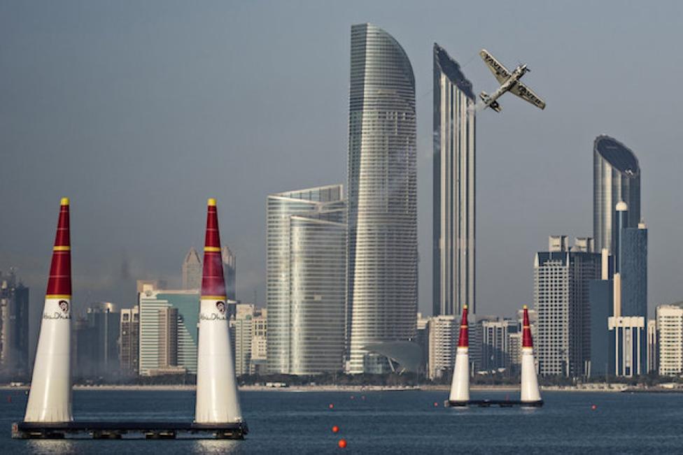 Red Bull Air Race Abu Dhabi 2014, fot. Sebastian Marko/RBAR