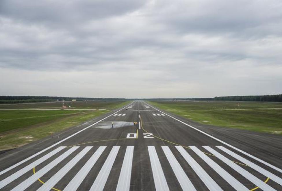 Lotnisko Szczytno-Szymany - pas startowy