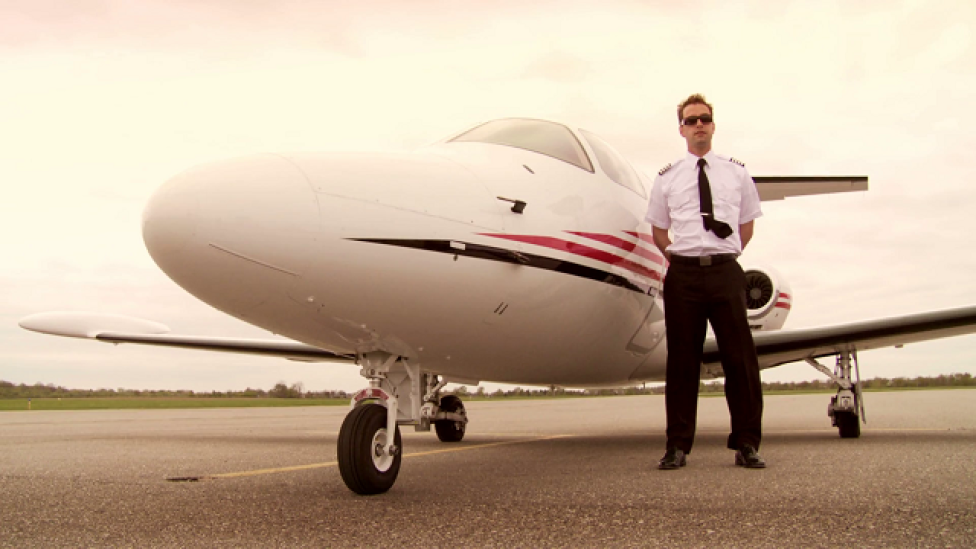 Pilot lotnictwa biznesowego