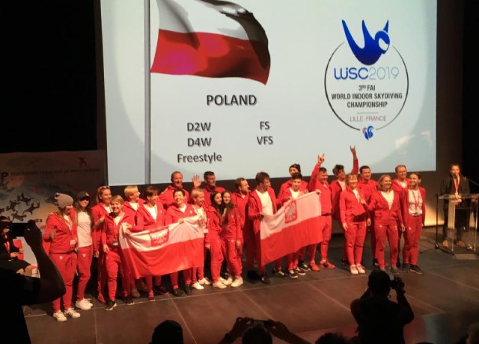 Polska ekipa na Mistrzostwach Świata w lataniu w tunelu aerodynamicznym (fot. aeroklub-polski.pl)