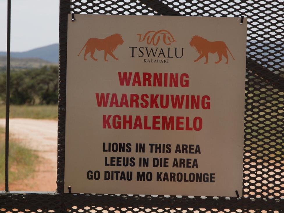 Ostrzeżenie przy lotnisku Tswalu