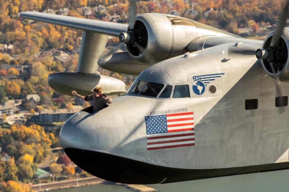Grumman HU-16 Albatross nad Nowym Jorkiem
