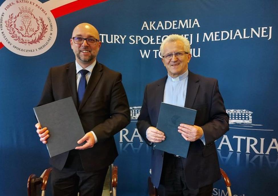 PAŻP rozpoczyna współpracę z Akademią Kultury Społecznej i Medialnej w Toruniu (fot. PAŻP)