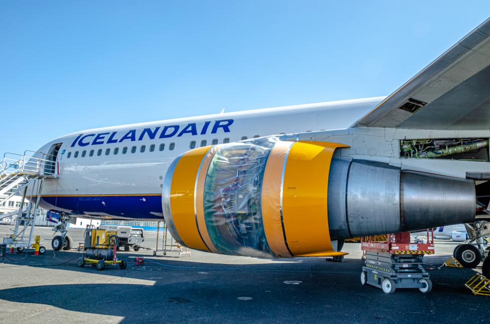 Boeing 767 linii lotniczej Icelandair podczas obsługi w LOTAMS (fot. LOTAMS)