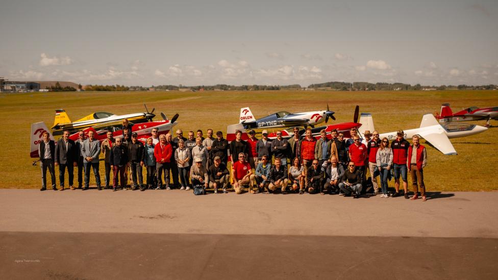 Uczestnicy Mistrzostw Polski w Akrobacji Samolotowej i Szybowcowej w Suwałkach (fot. Agata Twerdochlib, Facebook)