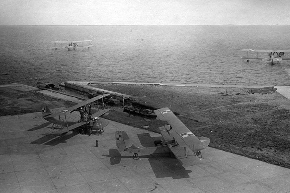 Hydroplany Morskiego Dywizjonu Lotniczego w Pucku, 1928 r. (fot. NAC)