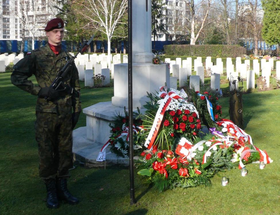 Kwatera żołnierzy alianckich na cmentarzu przy ul. Prandoty w Krakowie (fot. KKSL)