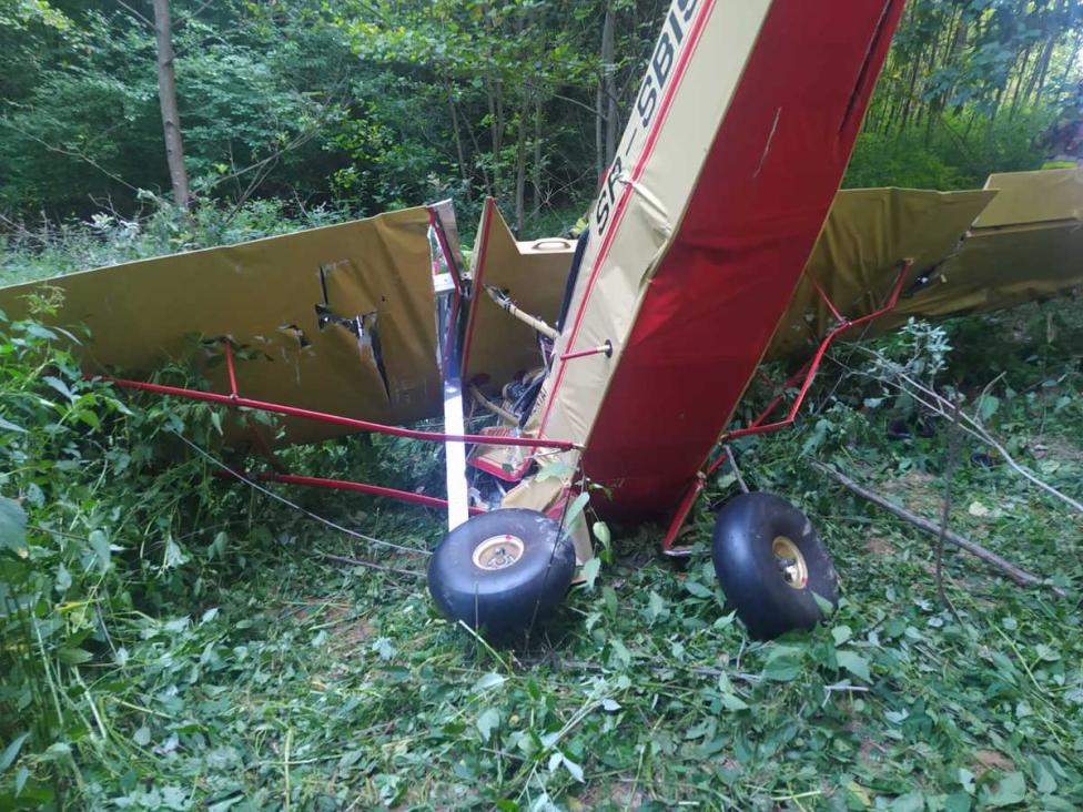 Miejsce wypadku samolotu Pietenpol GN-1 Air Camper w Starej Wsi (fot. KWP w Rzeszowie)