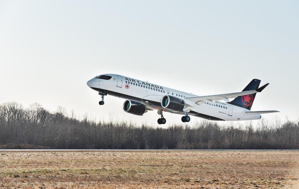 A220-300 linii Air Canada - start (fot. Airbus)