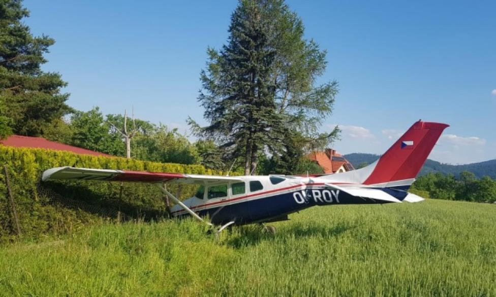 Wypadek samolotu Cessna TU206G na lotnisku w Bielsku Białej (EPBA), źródło PKBWL