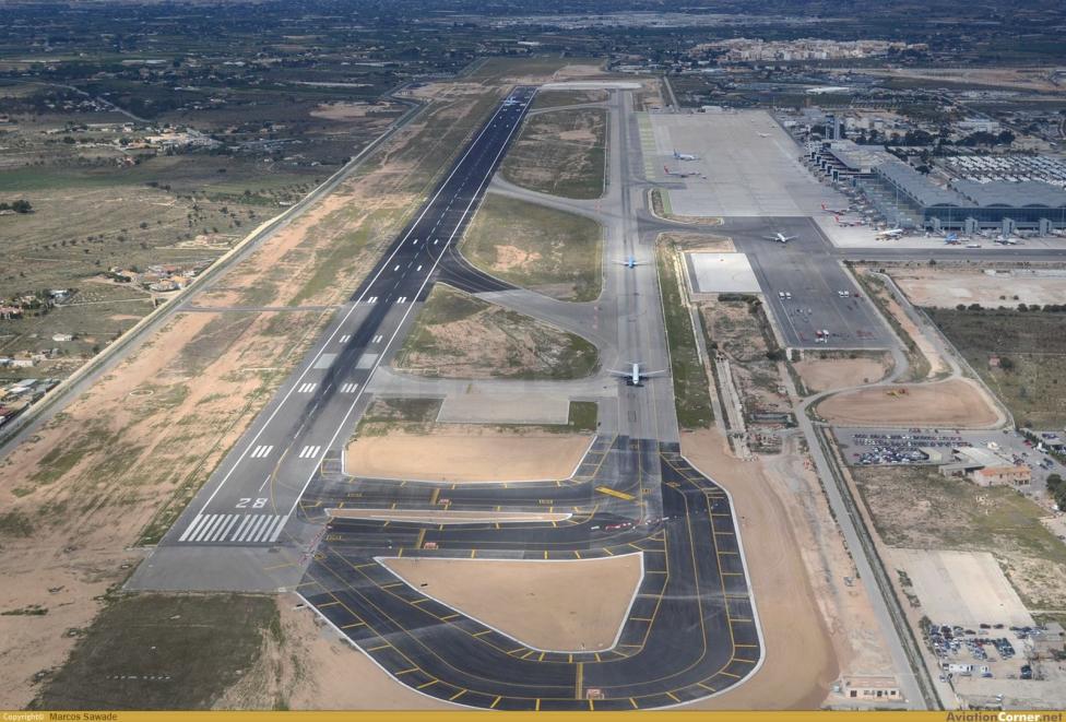 Port Lotniczy Alicante - widok z góry (fot. ALC Alicante Airport, Facebook)