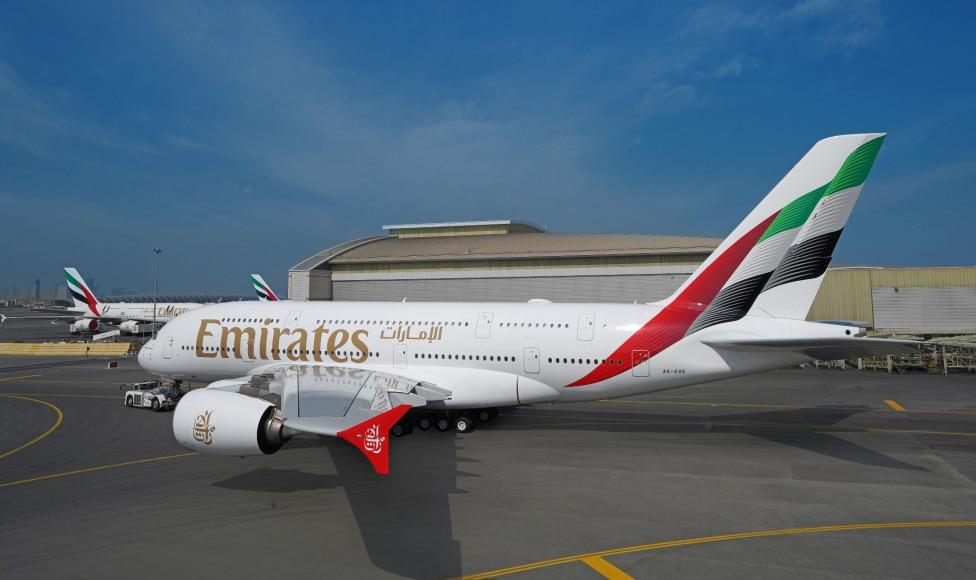 A380 linii Emirates w nowym malowaniu (fot. Emirates)
