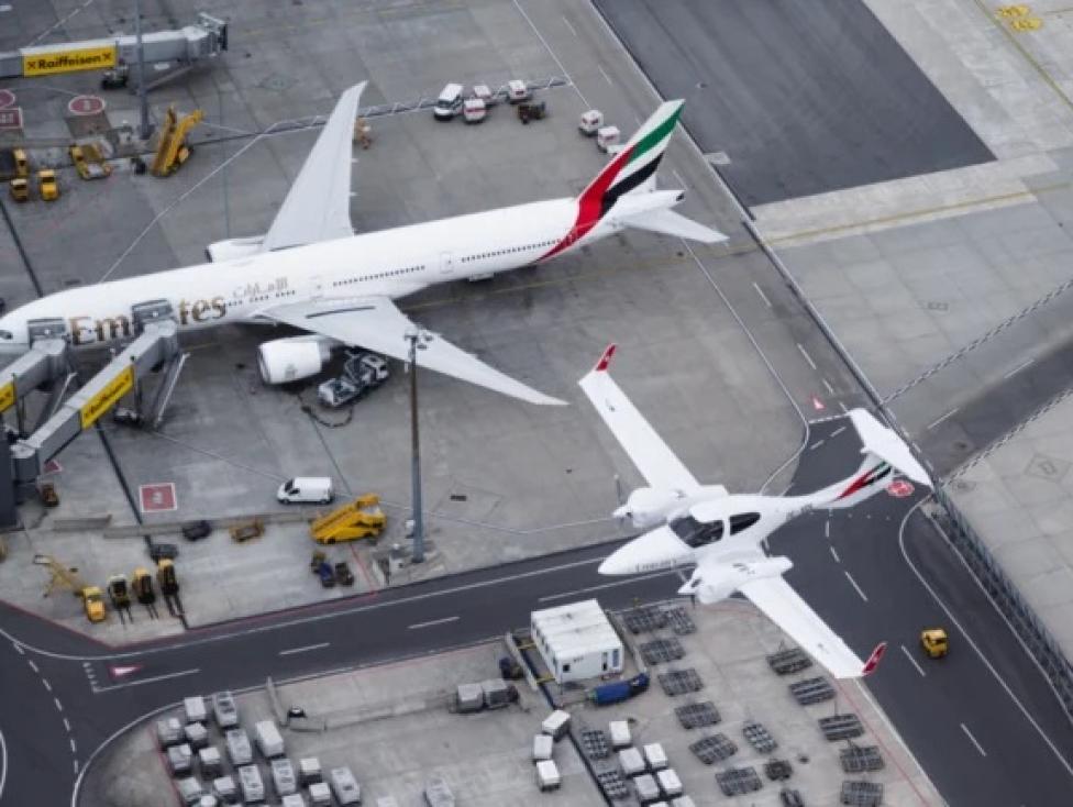 AUSTRO DA42-VI szkoły lotniczej Emirates