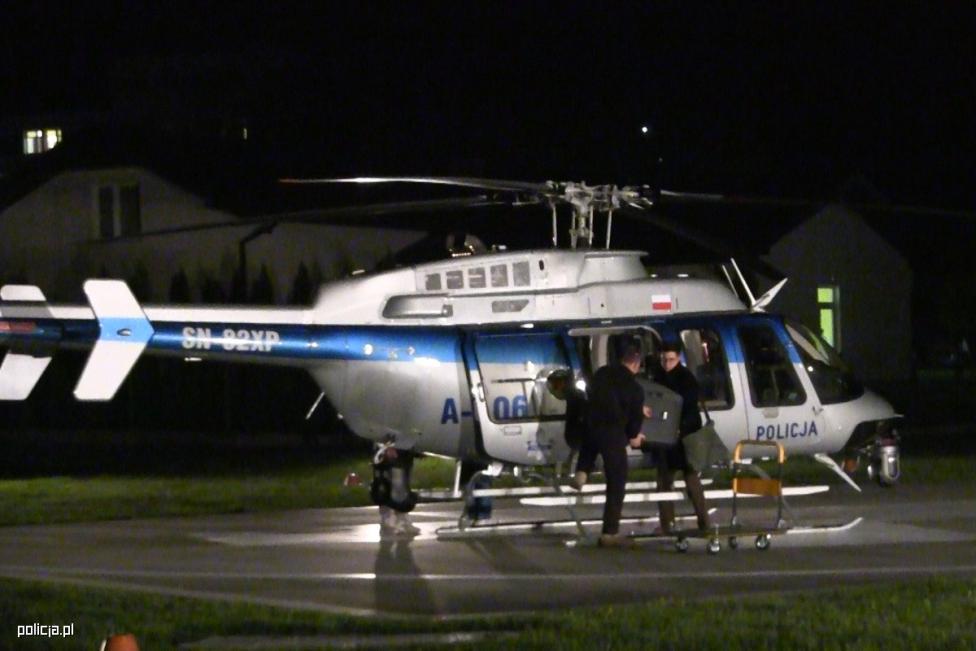 Policyjni lotnicy przetransportowali organy do przeszczepu (fot. policja.pl)