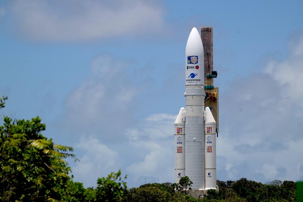 Rakieta Ariane 5 do lotu VA260 przewożąca statek kosmiczny ESA Juice (fot. ESA, S. Corvaja, Facebook)