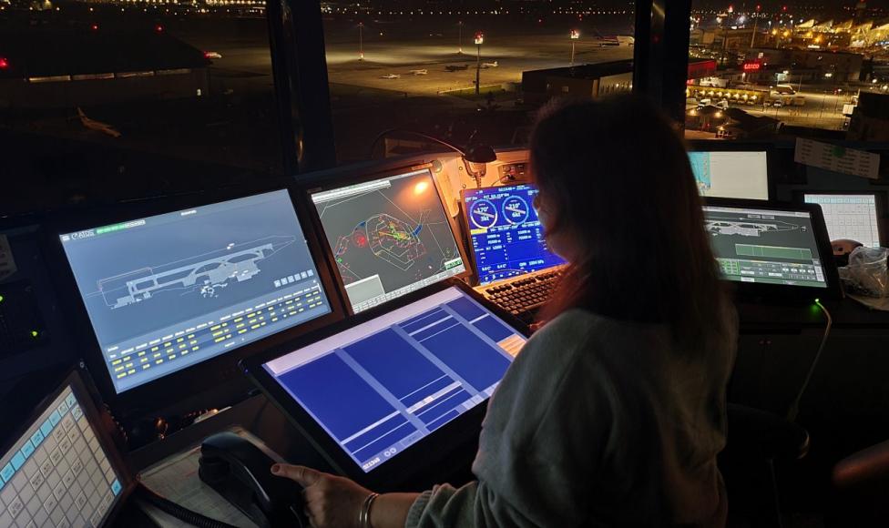 Najnowocześniejszy system kierowania i kontroli ruchem na gdańskim lotnisku (fot. Port Lotniczy Gdańsk)