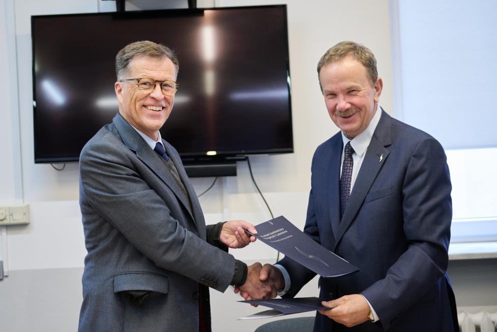 Wydział MEiL Politechniki Warszawskiej podpisał porozumienie o współpracy z Airbus Poland (fot. Maciej Stępnik, Biuro Komunikacji i Promocji PW)