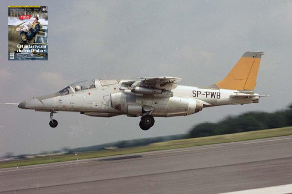 Samolot PZL I-22 Iryda nad pasem startowym, 1986 (fot. NAC)