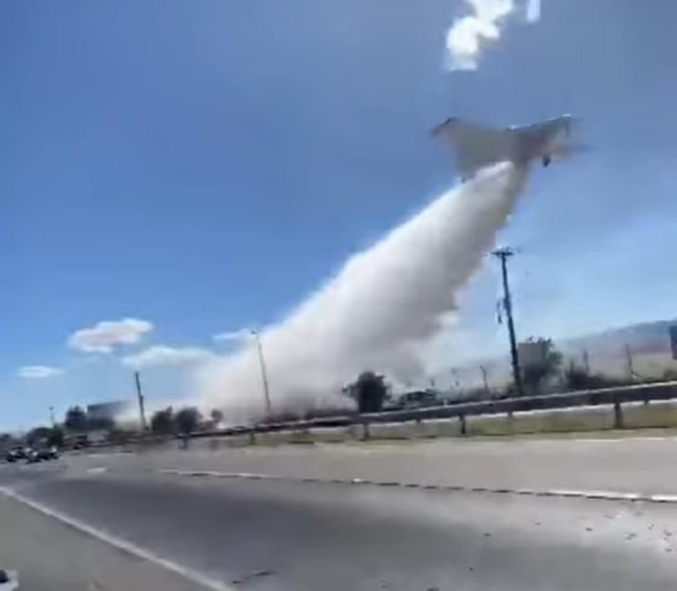 Samolot strażacki Thrush S-2R-T660 Thrush 710P tuż przed wypadkiem w Chile (fot. Kadr z filmu na youtube.com)