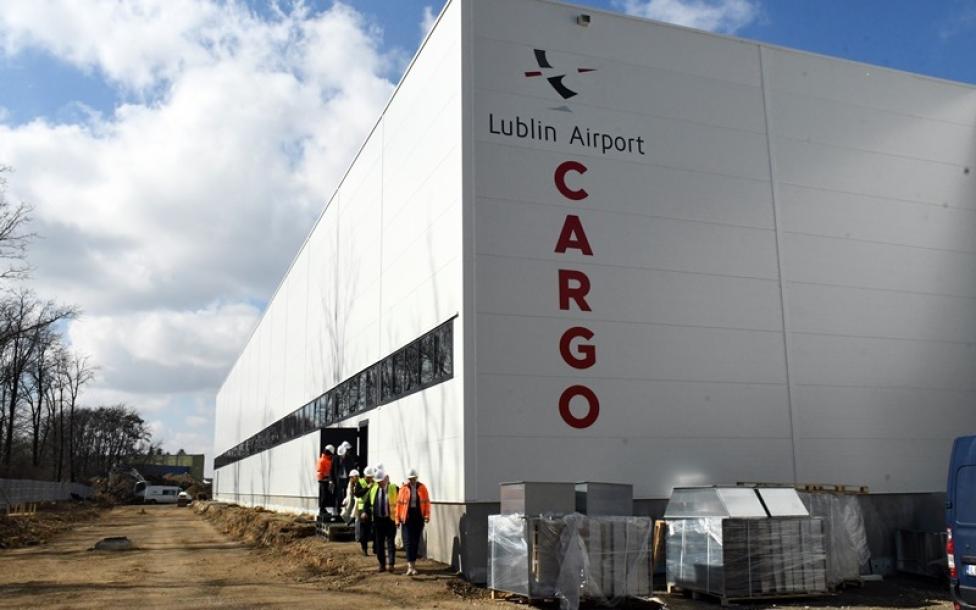 Terminal cargo Portu Lotniczego Lublin - końcowa faza budowy (fot. swidnik.pl)