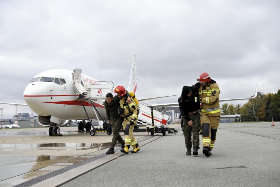 Szkolenie i zgrywanie służb organizacji lotów na Lotnisku Chopina (fot. 1. Baza Lotnictwa Transportowego)