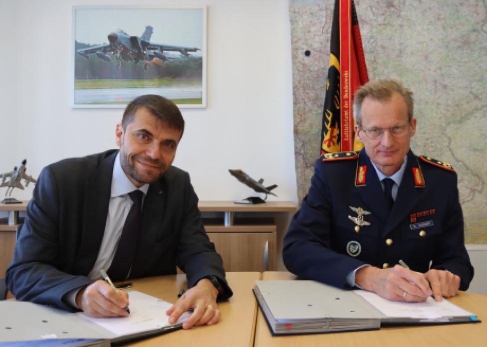 Podpisanie umowy pomiędzy German Military Aviation Authority, a EASA, fot. EASA