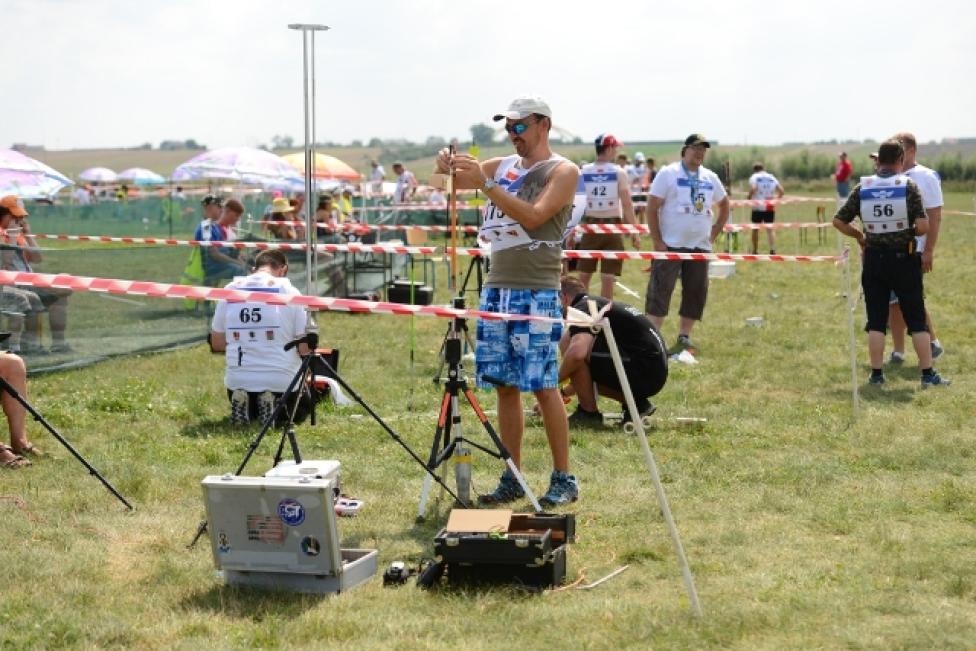 Mistrzostwa Polski Modeli Kosmicznych dla seniorów i juniorów w Kruszynie (fot. Aeroklub Włocławski)2