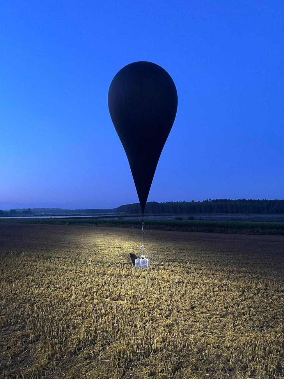 Balon z Białorusi (fot. Litewska Straż Graniczna)