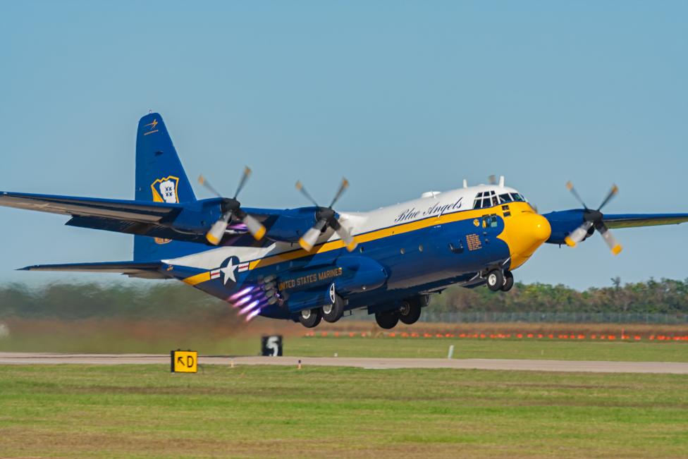 Lockheed C-130T Fat Albert (fot. Imjeffp, CC BY-SA 4.0, Wikimedia Commons)