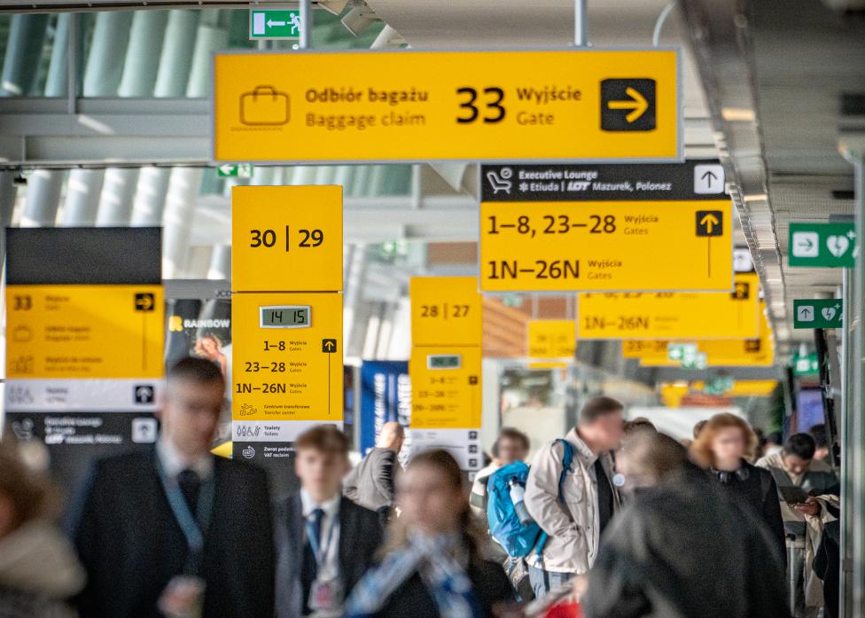 Lotnisko Chopina - terminal wewnątrz (fot. Lotnisko Chopina)