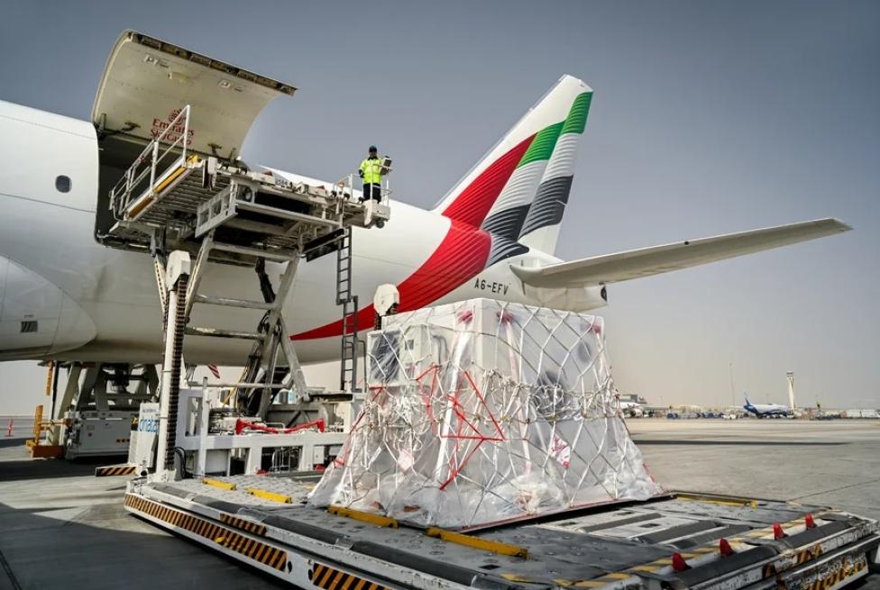 Satelita na pokładzie B777, fot. Emirates