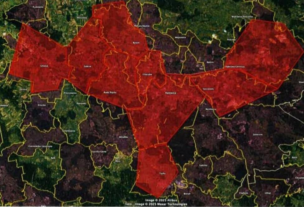 Zobrazowanie granic miast - żółte, vs granic planowanych nowych stref R - czerwone, zródło_Aeroklub_Polski