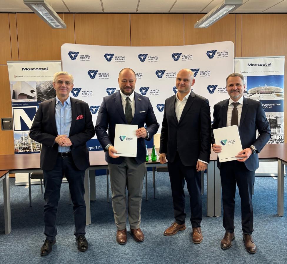Kraków Airport podpisał umowę na budowę nowego budynku technicznego stacji uzdatniania wody (fot. Kraków Airport)