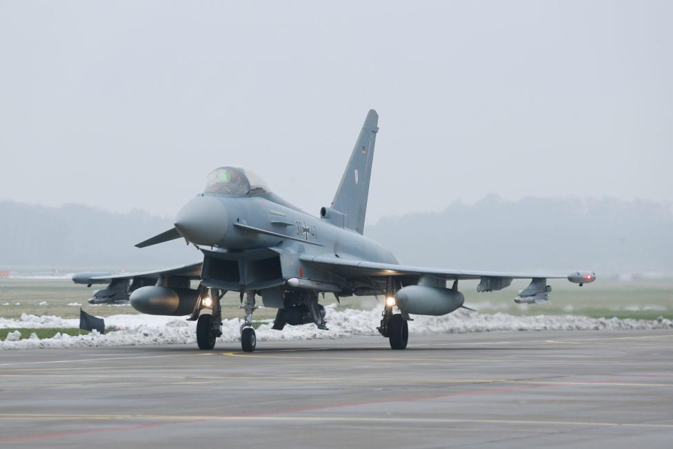Niemiecki Eurofighter (fot. NATO Allied Air Command, Facebook)