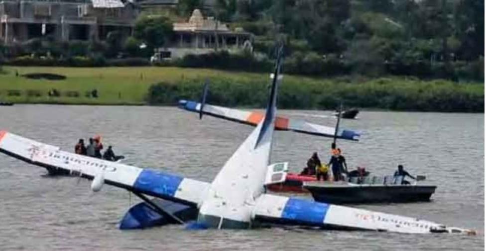 Wypadek wodnosamolotu na jeziorze w republice Sri Lanki, fot. adaderana