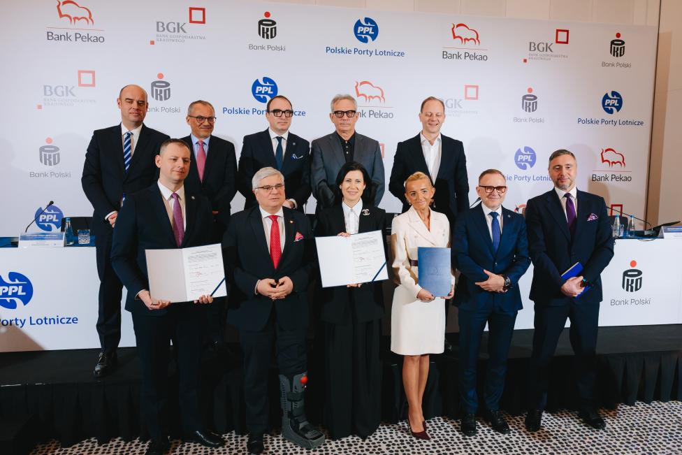 Polskie Porty Lotnicze podpisały umowę kredytową z konsorcjum polskich banków (fot. PPL)