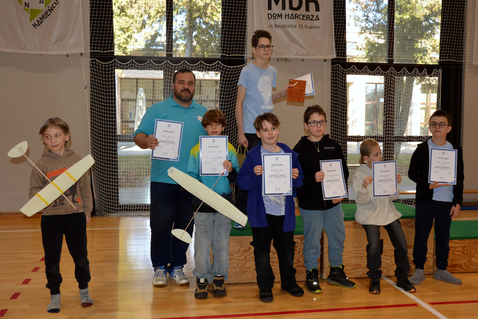 Krakowskie Zawody Modeli Halowych w kategorii F1N, fot MLP