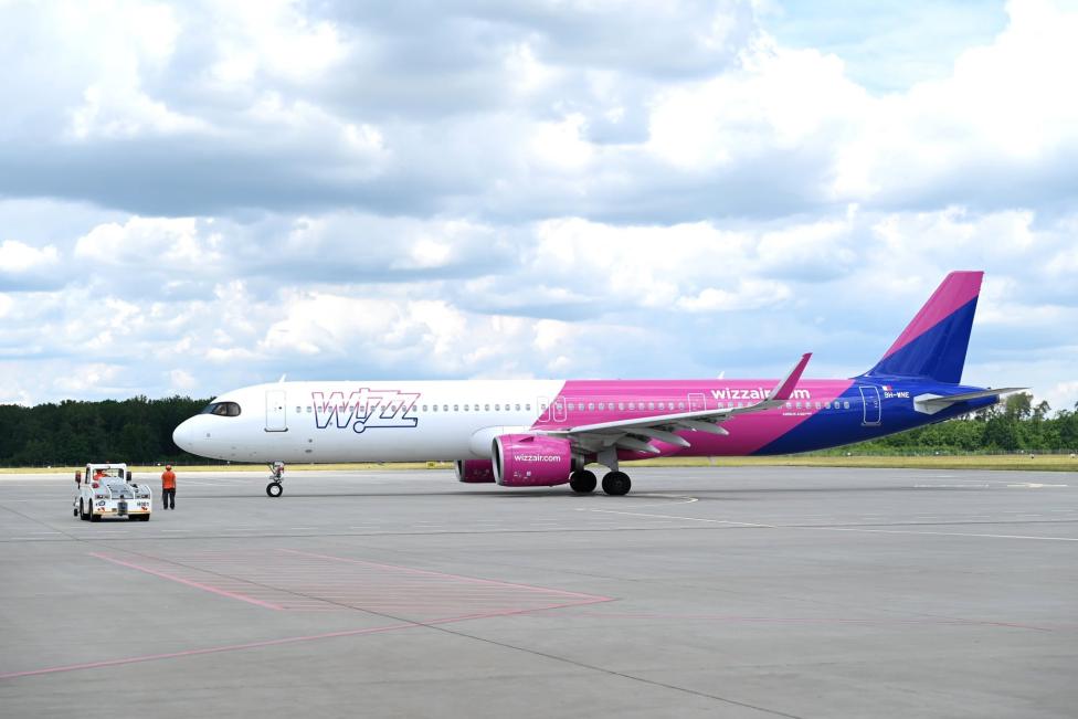 A321neo linii Wizz Air na płycie Portu Lotniczego Lublin (fot. Port Lotniczy Lublin)