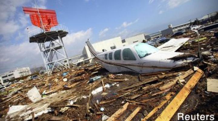 Zniszczenia tsunami w Japonii/ fot. AVweb