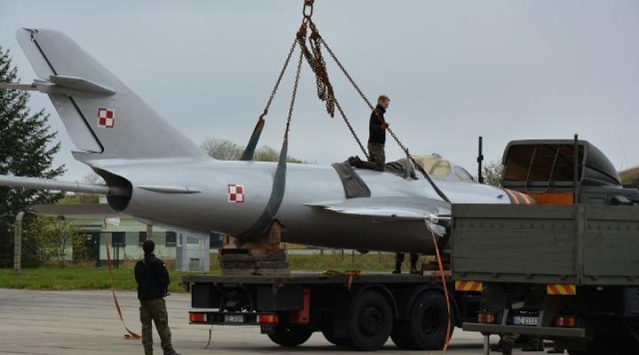 Samolot Lim-6M "powrócił odnowiony" (fot. 12.BBSP)