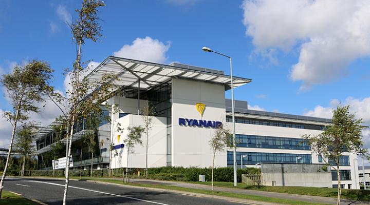 Siedziba główna linii Ryanair, fot. BoardingArea