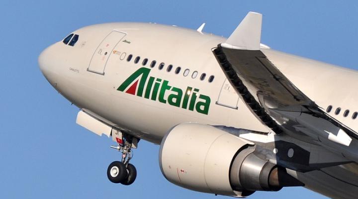 A330 należący do linii Alitalia, fot. loyalty lobby