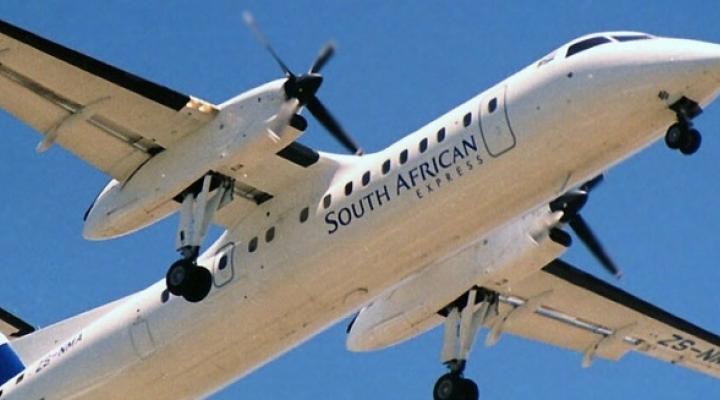 Samolot należący do linii SA Express, fot. aerotime