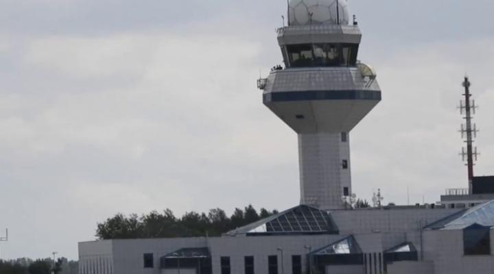 Wieża lotniska EPWA