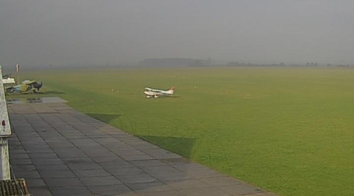 Widok z kamery zainstalowanej na terenie Aeroklubu Leszczyńskiego