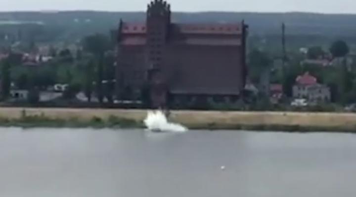 Wypadek podczas Płockiego Pikniku Lotniczego, fot. Youtube