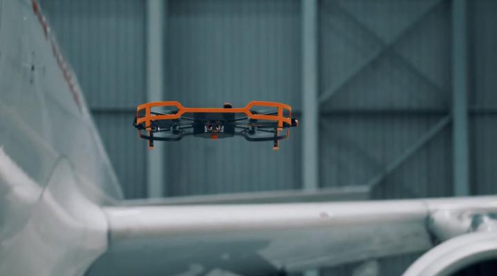 Drony wykorzystywane do inspekcji samolotów, fot. avweb