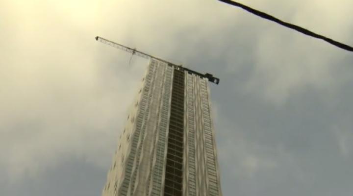 Budynek z którego chciał skoczyć spadochroniarz w Toronto, fot. citynews1130