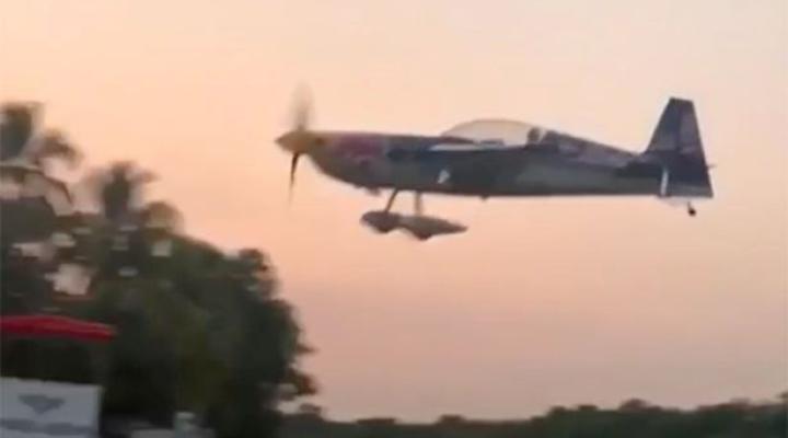 Wypadek samolotu Red Bull, fot. youtube